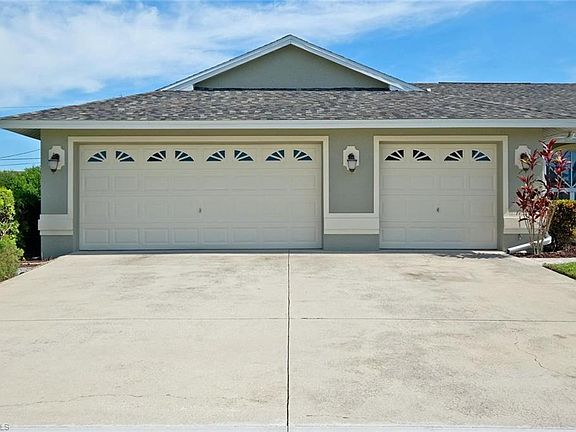 3rd image of 1310 SW 43rd Ter