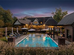 1001 N 10th St, Opelika, AL 36801