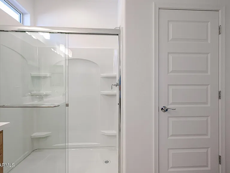 9028 W Georgia Ave — Photo 8