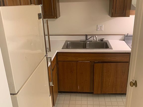 5th image of 3272 Milstead Dr #C