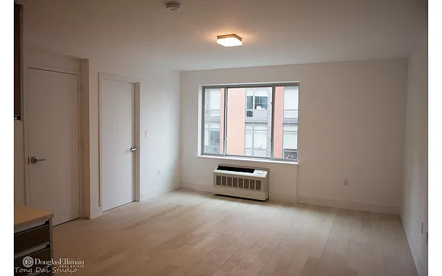 Rented by Douglas Elliman | media 19