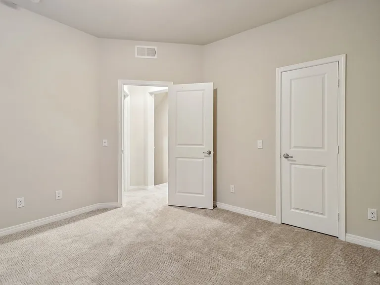 Costa Pointe Luxury 3-4 Bedroom Townhomes — Photo 73