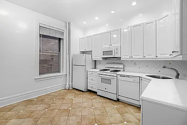 Rented by CitySites Real Estate Group