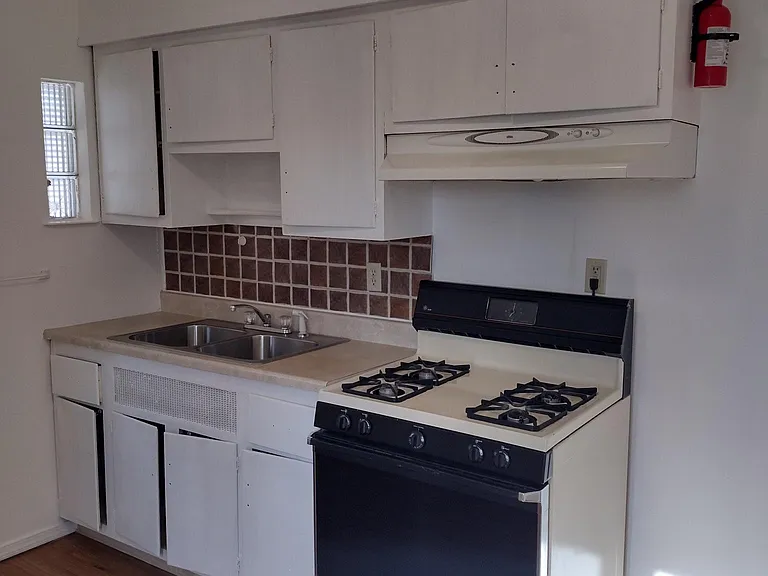 W Circle Dr — Photo 7