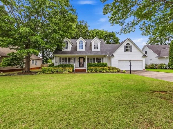 614 Tillman Ct, Roebuck, SC 29376