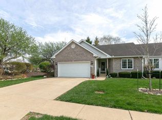 3469 Maple Glen Dr, Bettendorf, IA 52722