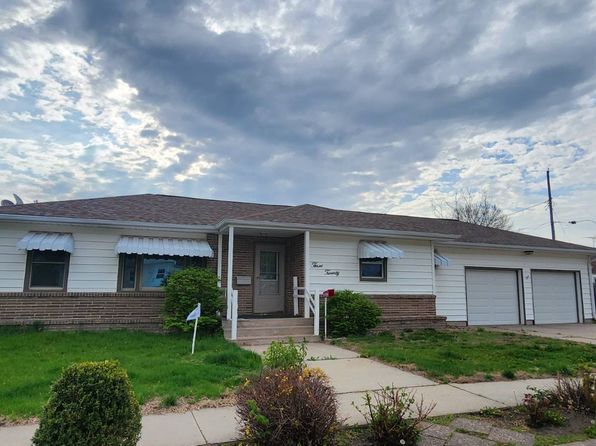 320 Grant St, Saint Paul, NE 68873