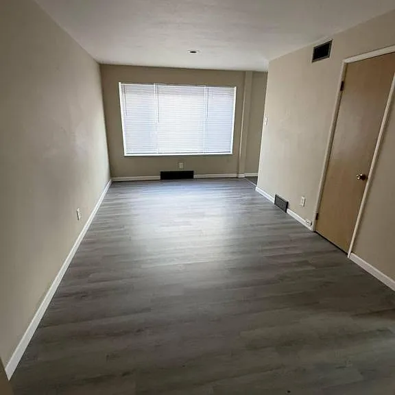 6327 S Grand Blvd #1E — Photo 5