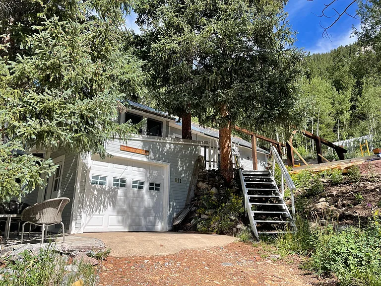 611 Washington Ave — Photo 12