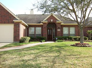 12323 Maple Leaf Ln, Stafford, TX 77477