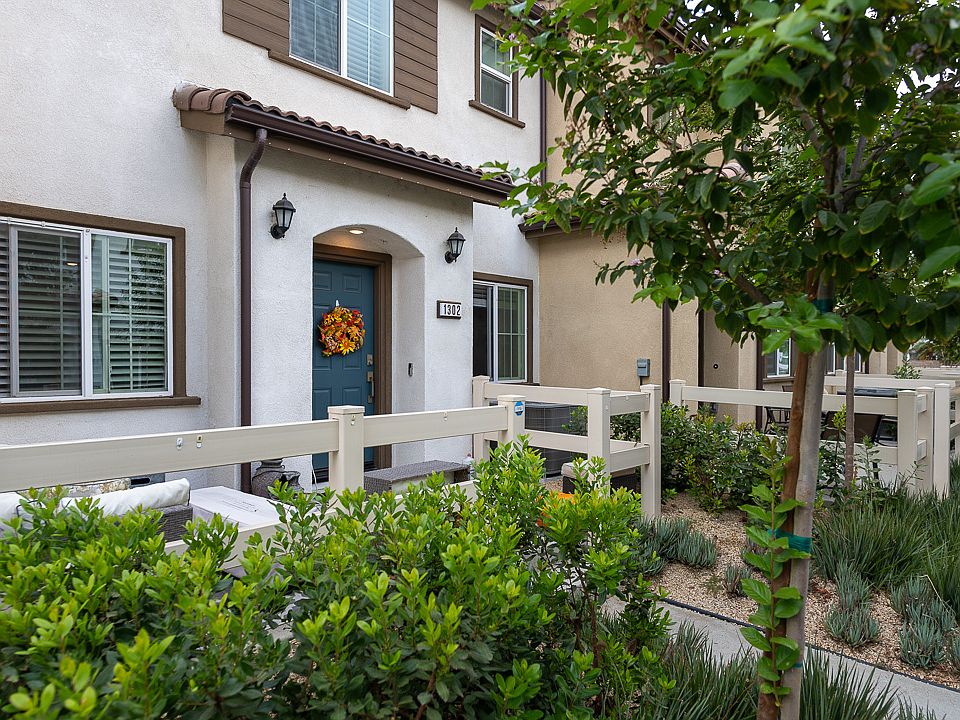 1st image of 28409 Oriole Way #1302
