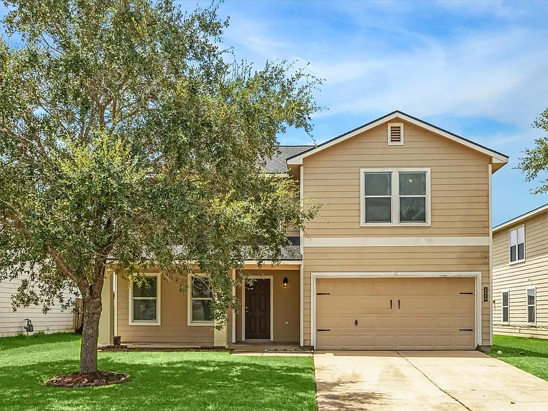 2218 Heath Ridge Ln — Photo 1