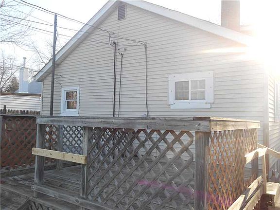 2nd image of 726 S Holmes Ave