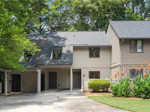 922 Cedar Crk S, Marietta, GA 30067