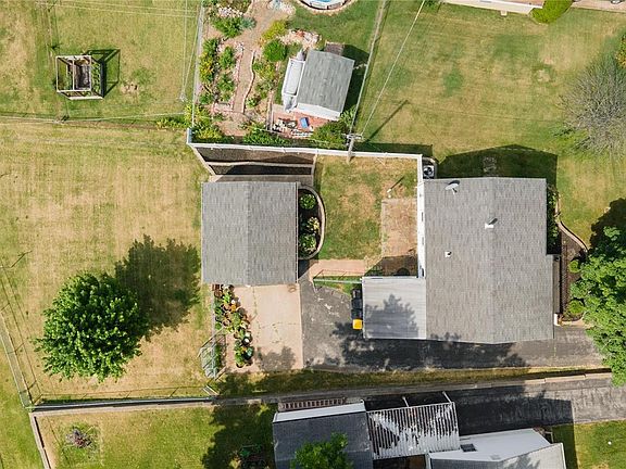 3rd image of 3345 Marmary Ln