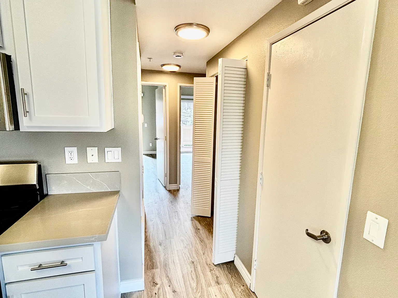 2 bed, 813 sqft, $2,695 — Photo 4
