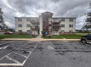 1282 S Ox Rd #A10, Woodstock, VA 22664