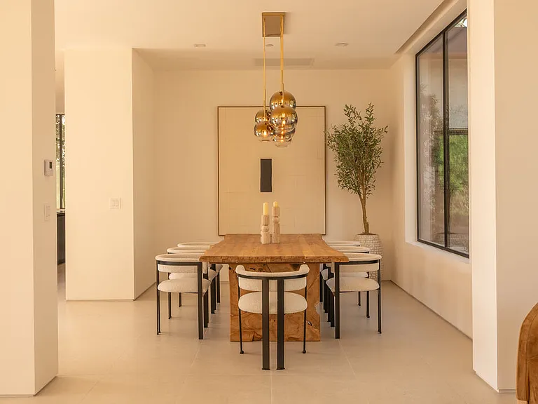 12752 Mulholland Dr — Photo 5