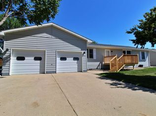 1240 34th Ave SW, Minot, ND 58701