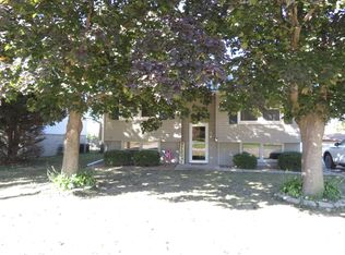 914 2nd St SW, Clarion, IA 50525