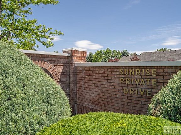 2nd image of 3481 Sun Cir