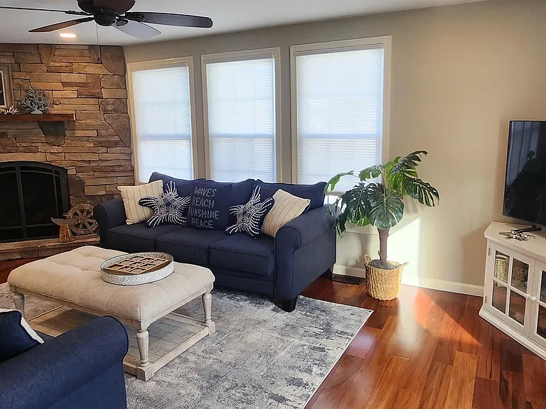 5217 Harbor Beach Blvd — Photo 12