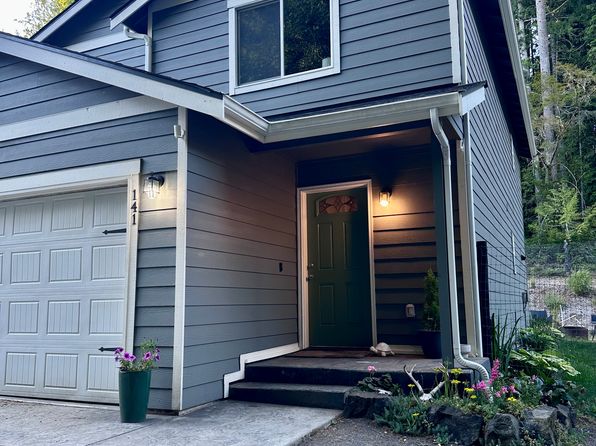 141 E Ellinor Peak Pl