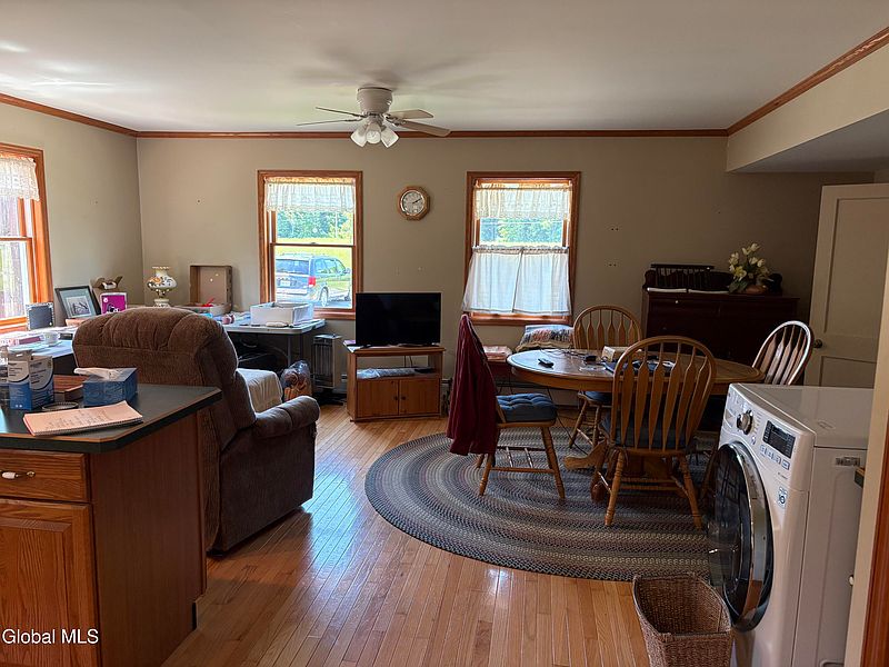 5th image of 142 McEwan Road
