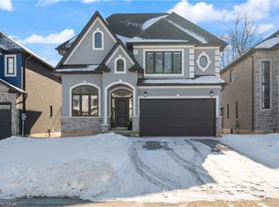 66 Cesar Pl, Hamilton, ON L9G 0G3