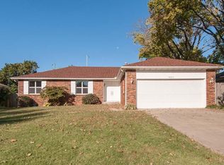 4805 S McCann Ave, Springfield, MO 65804