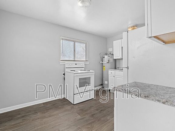 3rd image of 2239 Hanson Ave APT 3
