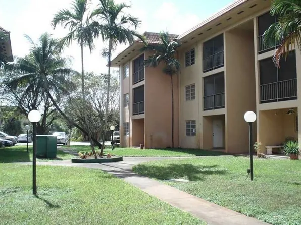 13920 Lake Placid Ct APT B29, Miami Lakes, FL 33014