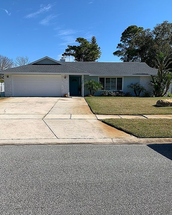 2nd image of 837 Wildwood Cir