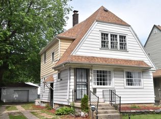 4561 N 22nd St, Milwaukee, WI 53209
