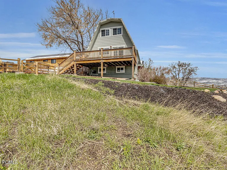 6381 Highland Dr — Photo 27
