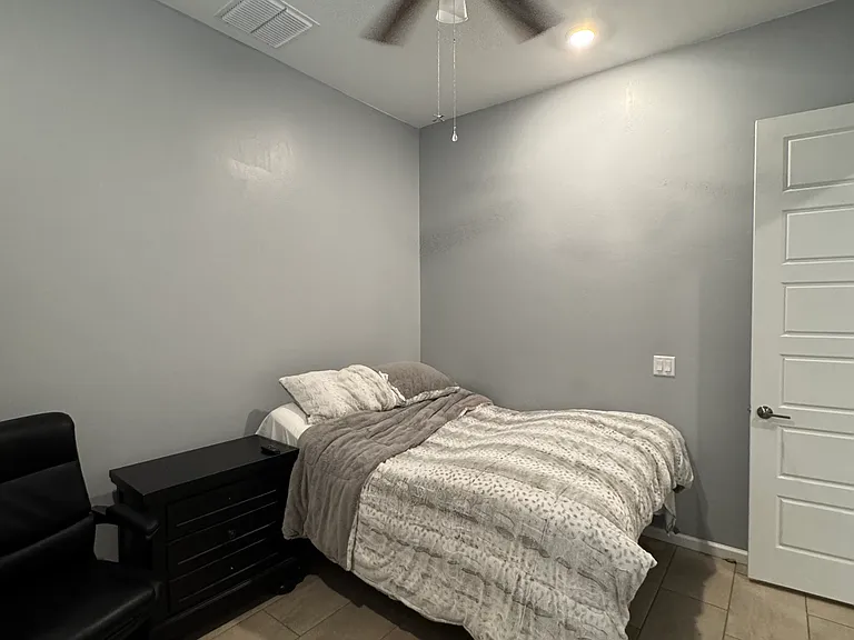 12445 N Appling Ave — Photo 15