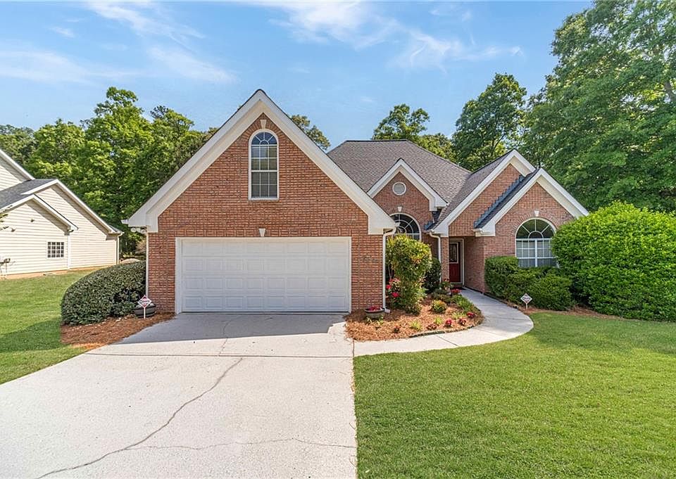 1st image of 2111 Vintage Oaks Dr