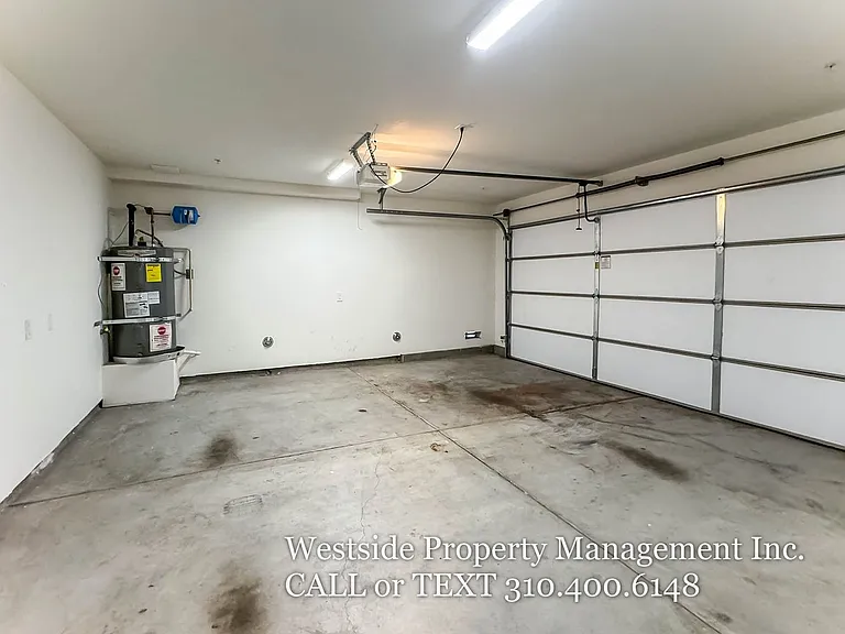 1823 N Van Ness Ave — Photo 37