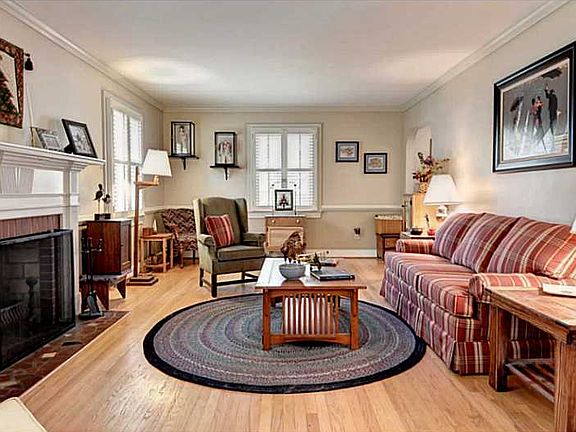 4th image of 212 Dogwood Dr