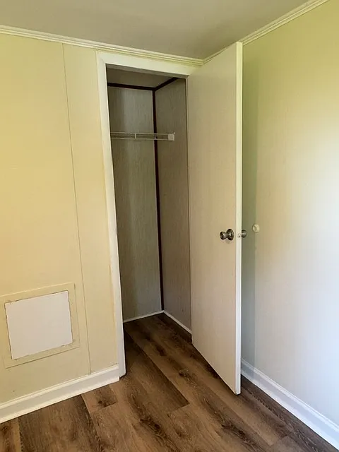 3 bed, $1,200 — Photo 3