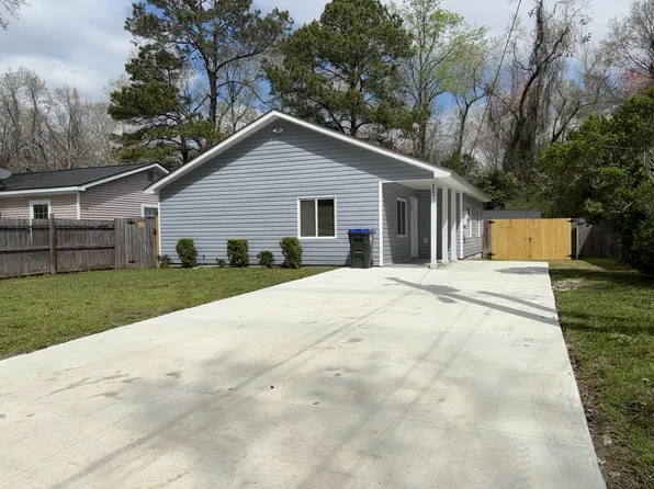 227 Challedon Dr, Summerville, SC 29485