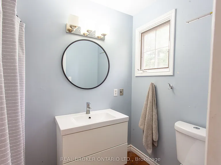 1880 Glen Oak Ln — Photo 10