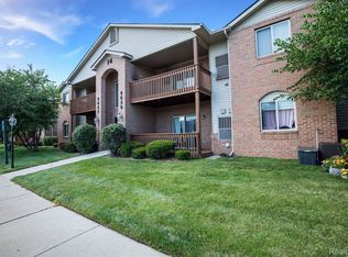 9625 Wildflower Ct #14, Belleville, MI 48111