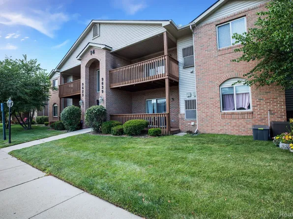 9625 Wildflower Ct #14, Belleville, MI 48111