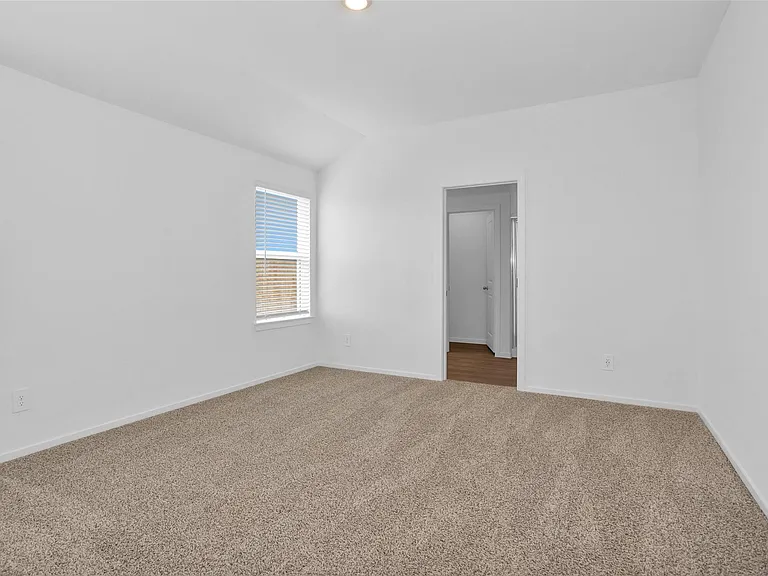 3518 Grassland Dr — Photo 11