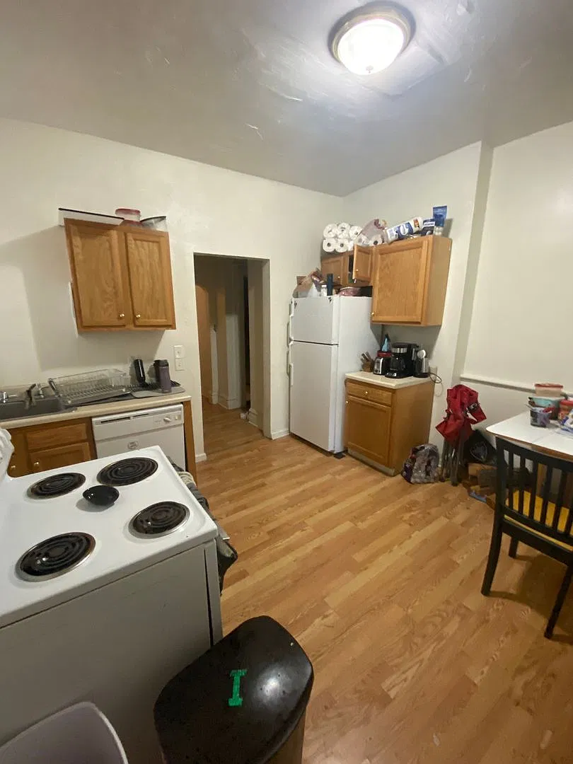 3507 Boulevard of the Allies — Photo 4