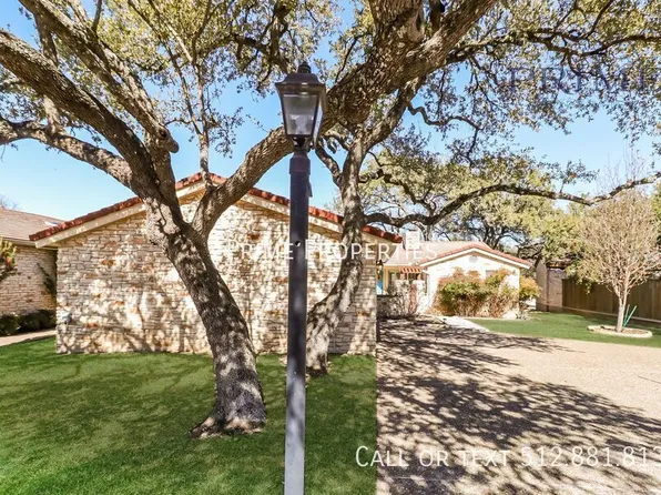 208 Crescent Blf, Lakeway, TX 78734