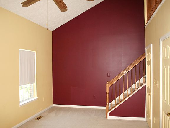 2nd image of 106 Park Brook Ct