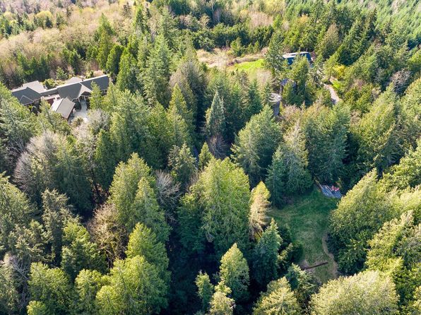 15949 Mountain Drive, Bow, WA 98232