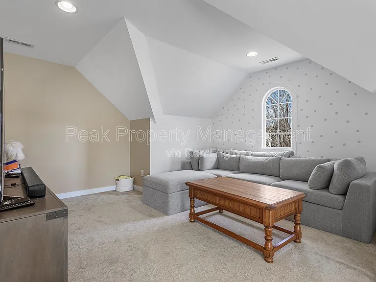 9069 Brigadier Rd — Photo 31